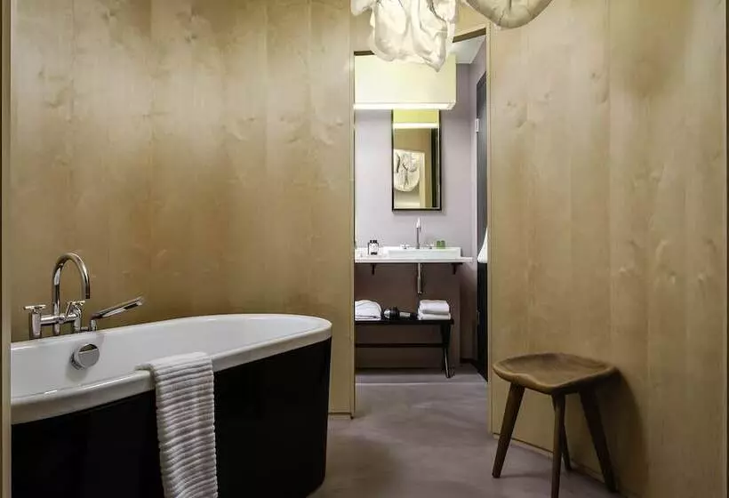 ホテル Du Ministere