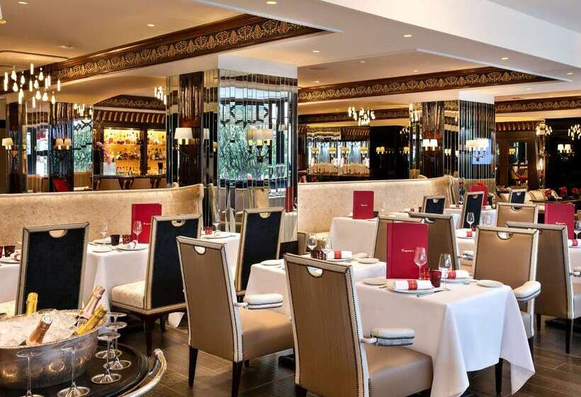 فندق Hôtel Barrière Le Majestic Cannes