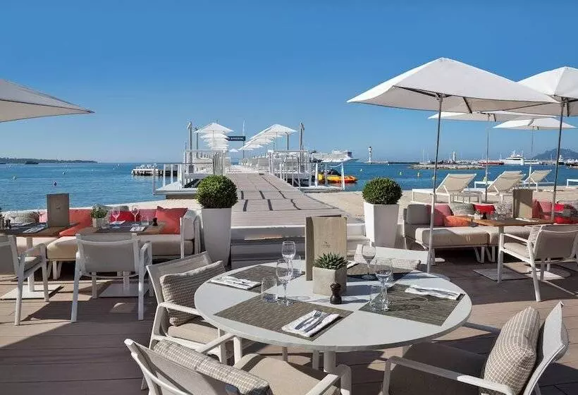 فندق Hôtel Barrière Le Majestic Cannes
