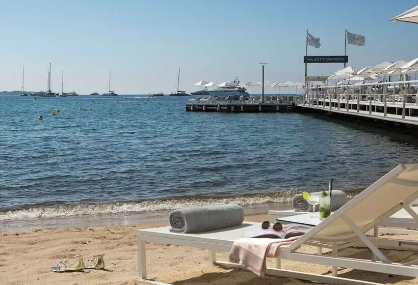 فندق Hôtel Barrière Le Majestic Cannes