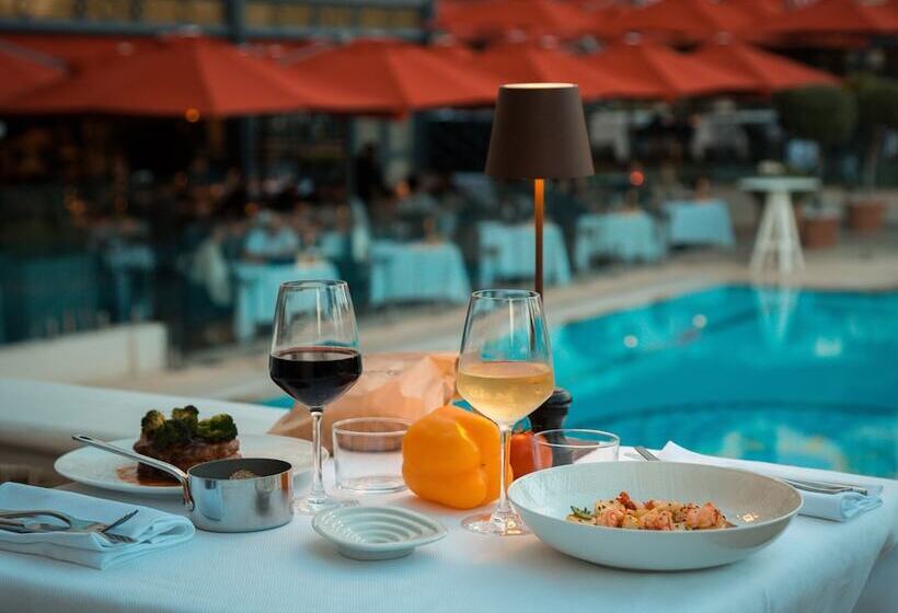 فندق Hôtel Barrière Le Majestic Cannes