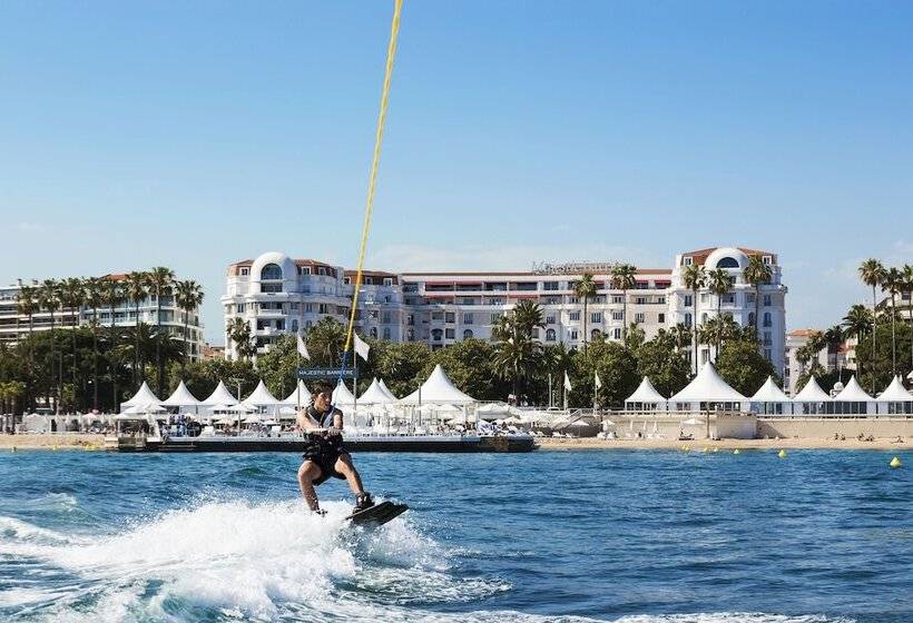 فندق Hôtel Barrière Le Majestic Cannes