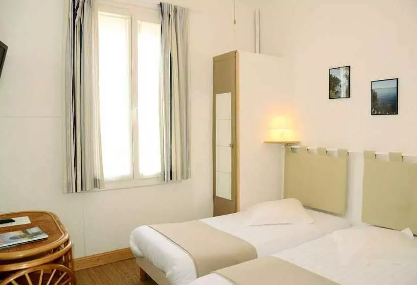 فندق Hôtel L Oustaou