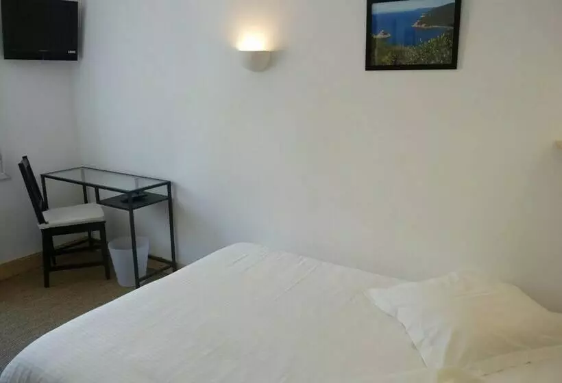 فندق Hôtel L Oustaou