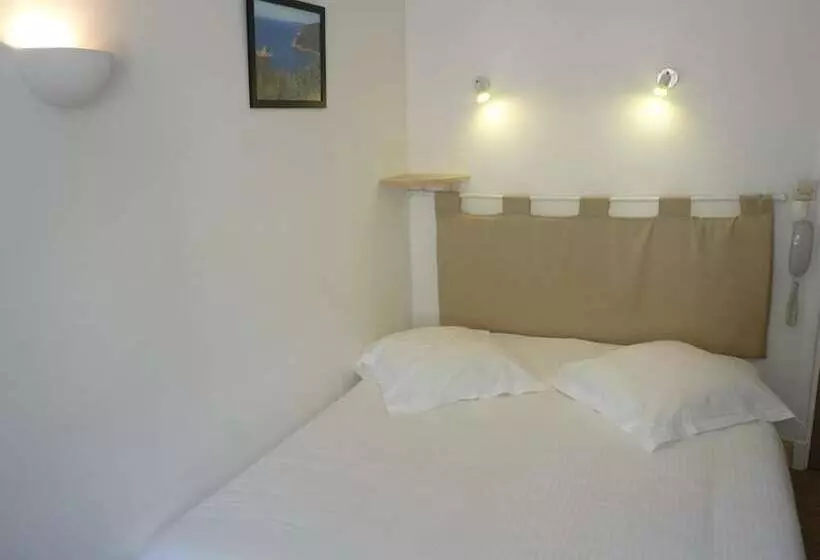 فندق Hôtel L Oustaou