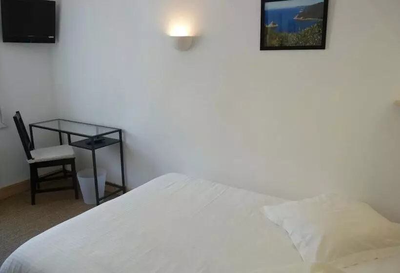 فندق Hôtel L Oustaou