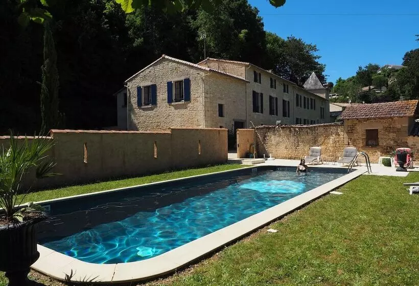 בית מלון כפרי Hôtel Saint Martin   La Maison Younan