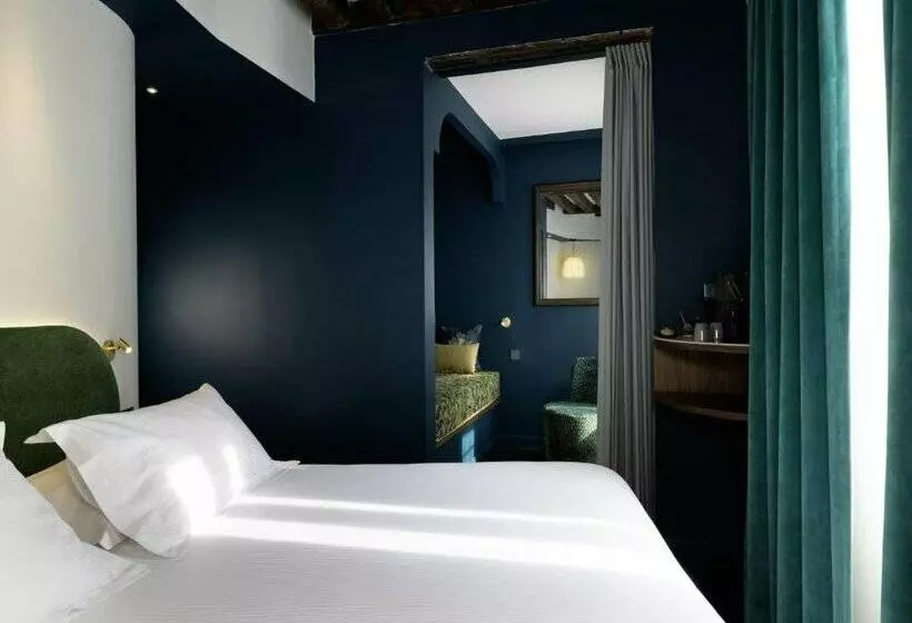 ホテル L De Lutece Notre Dame