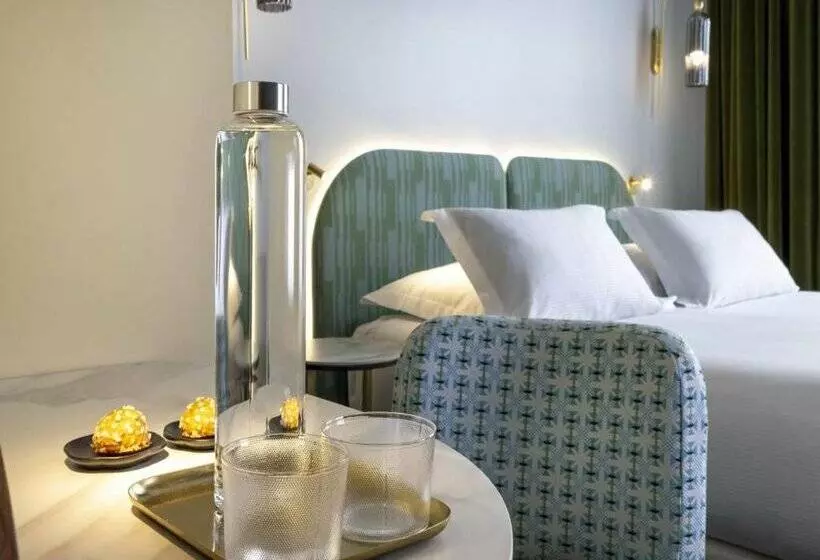 ホテル L De Lutece Notre Dame