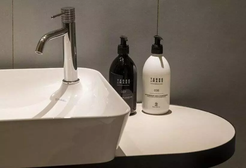 ホテル L De Lutece Notre Dame