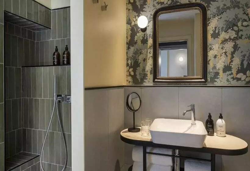 ホテル L De Lutece Notre Dame