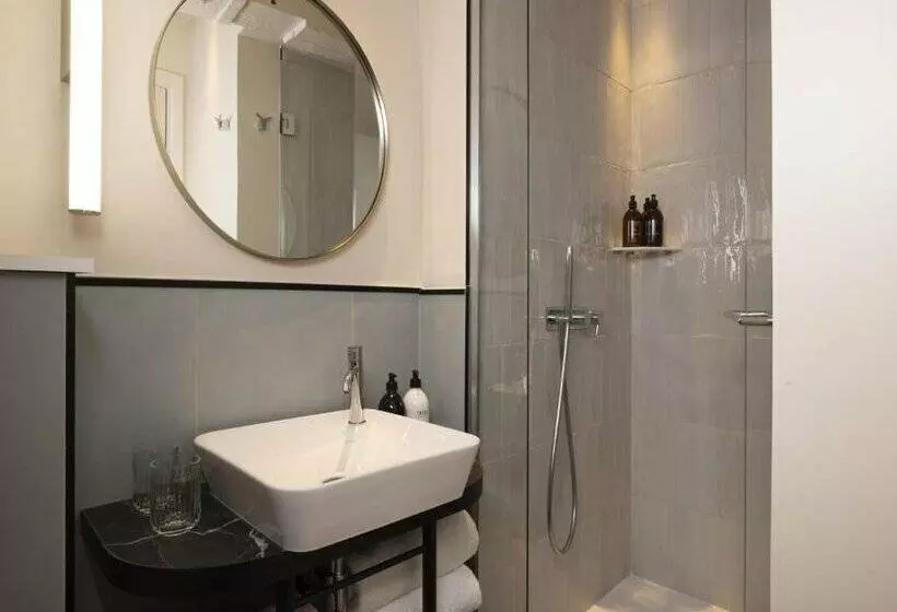 ホテル L De Lutece Notre Dame