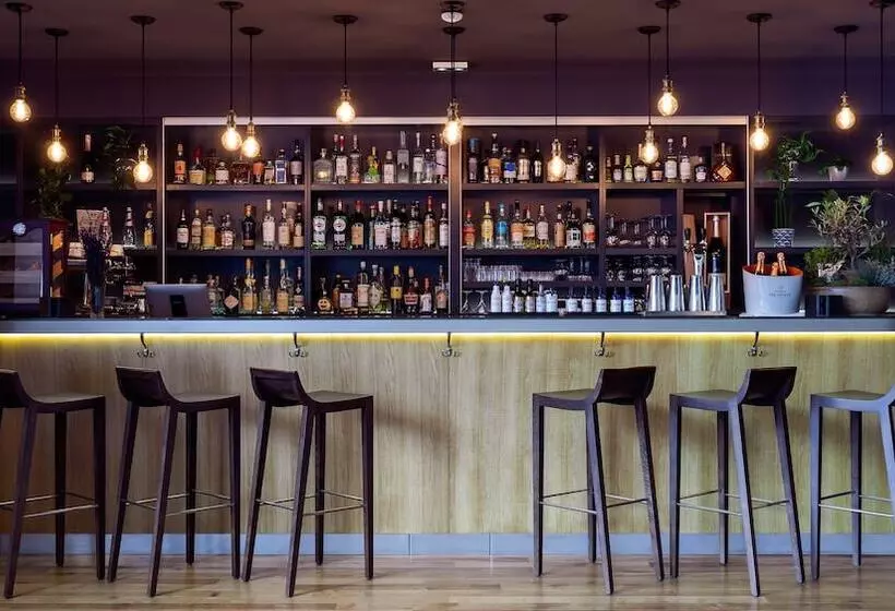 هتل Hôtel De Cavoye