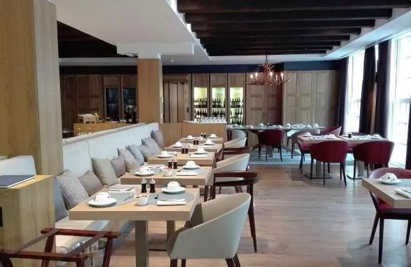 هتل Hôtel De Cavoye