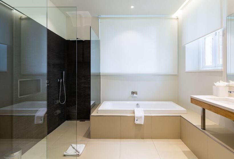 فندق Hôtel De Cavoye