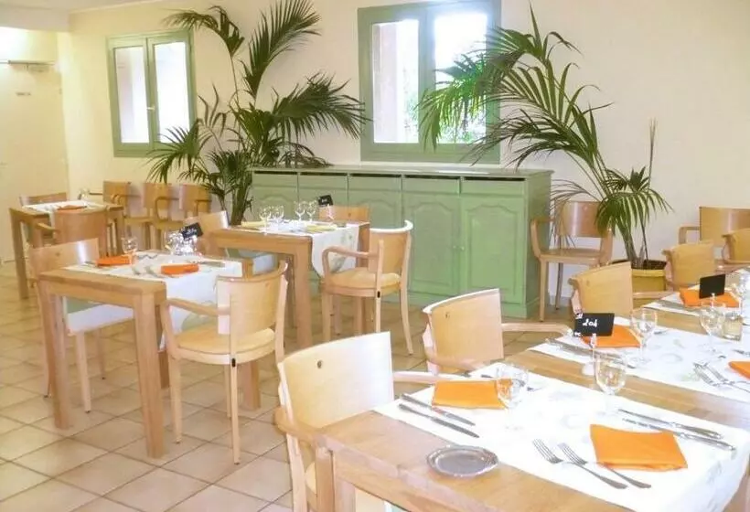 酒店 Le Roussillon