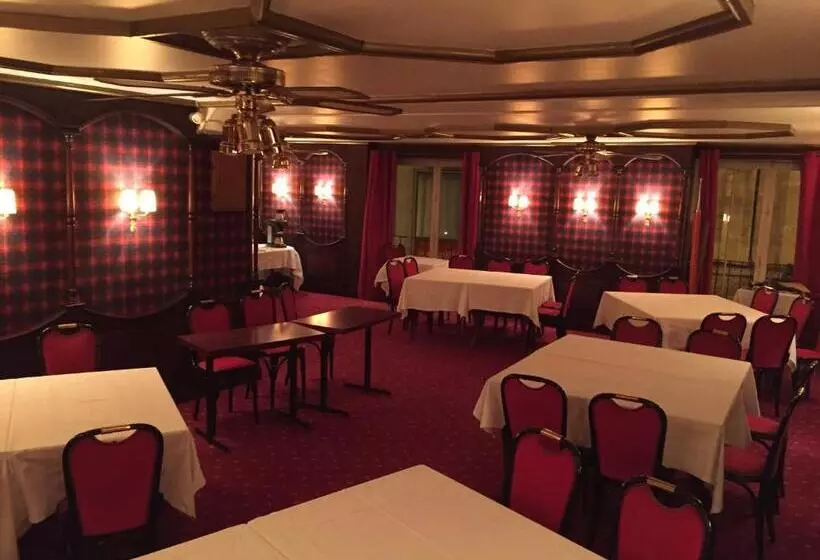 Szálloda Les Arcades