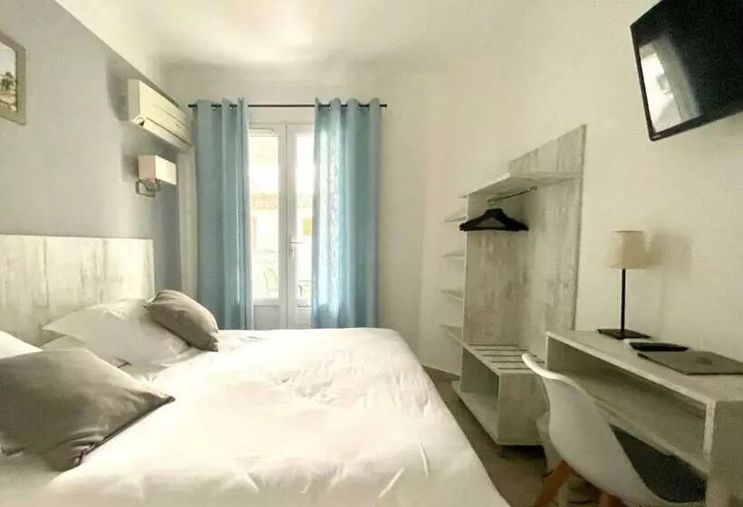 בית מלון כפרי Les Palmiers En Camargue