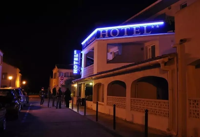 בית מלון כפרי Les Palmiers En Camargue