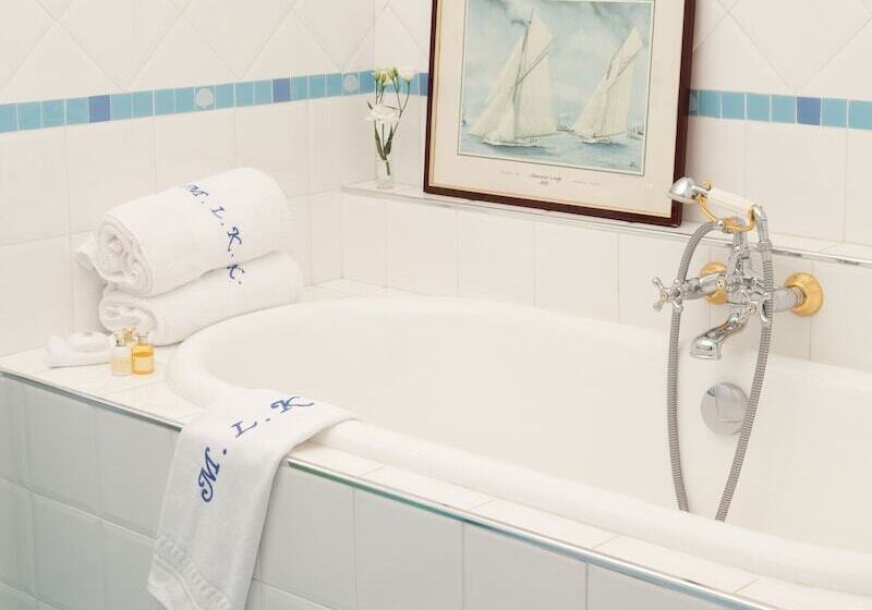 Hotel Manoir De Lan Kerellec