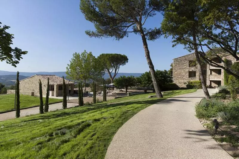 Hotel Mas Des Herbes Blanches Hôtel & Spa – Relais & Châteaux