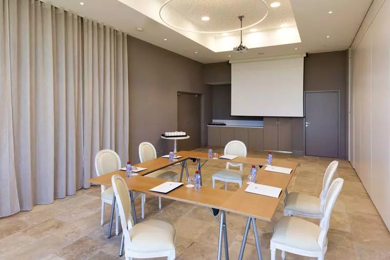 Hotel Mas Des Herbes Blanches Hôtel & Spa – Relais & Châteaux