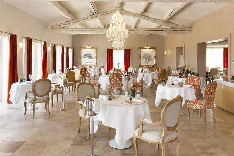 Hotel Mas Des Herbes Blanches Hôtel & Spa – Relais & Châteaux
