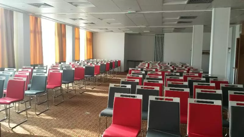 فندق Mercure Annemasse Porte De Geneve