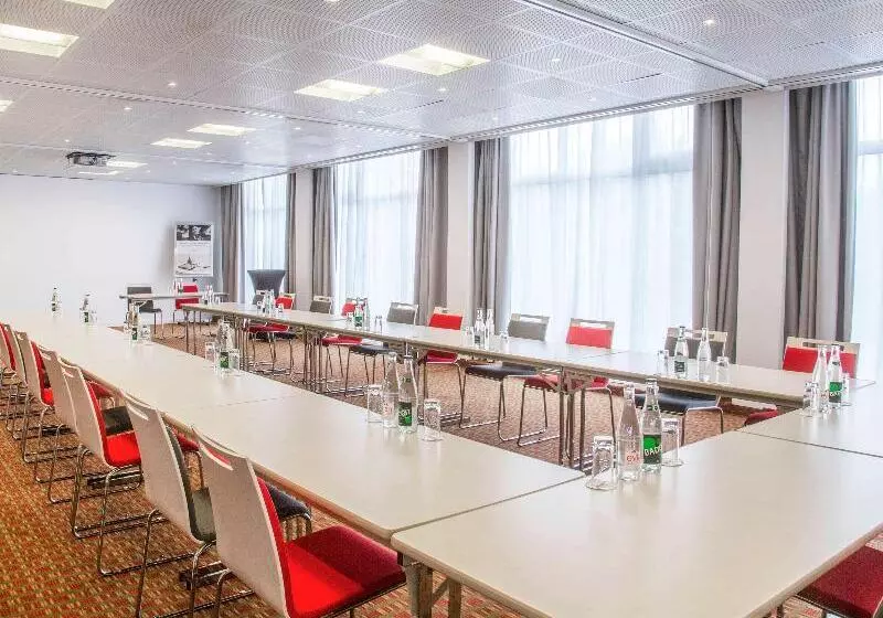 호텔 Mercure Annemasse Porte De Geneve