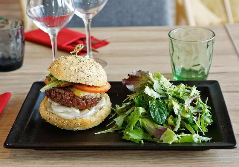 فندق Mercure Annemasse Porte De Geneve