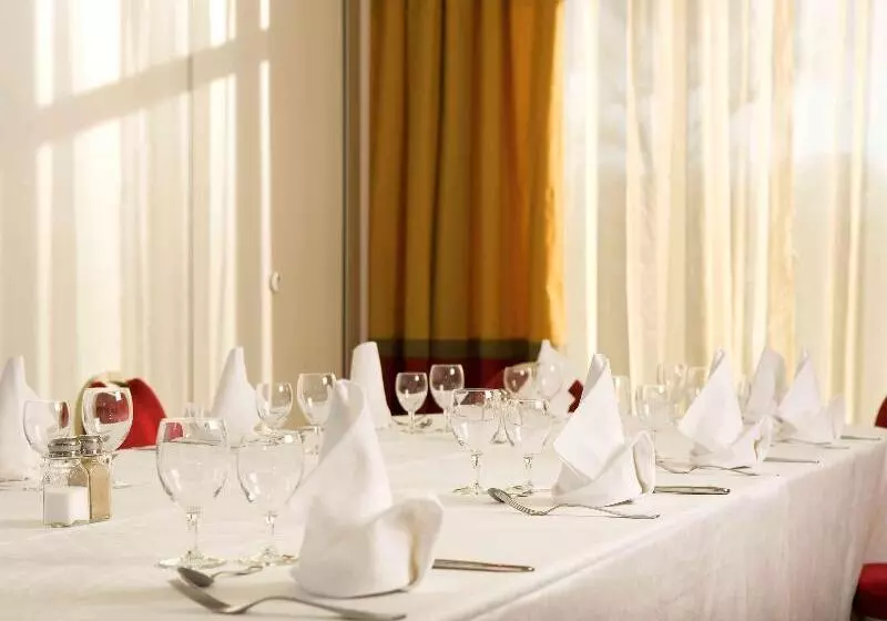 فندق Mercure Annemasse Porte De Geneve