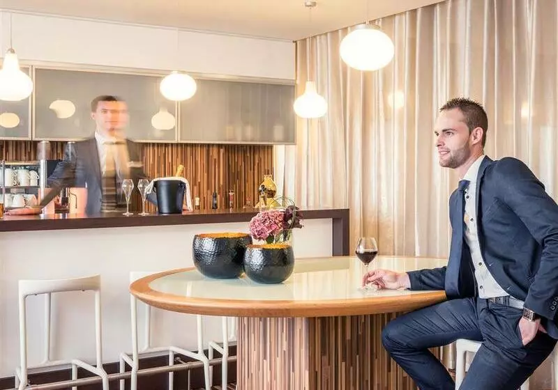 هتل Mercure Paris Bercy Bibliotheque