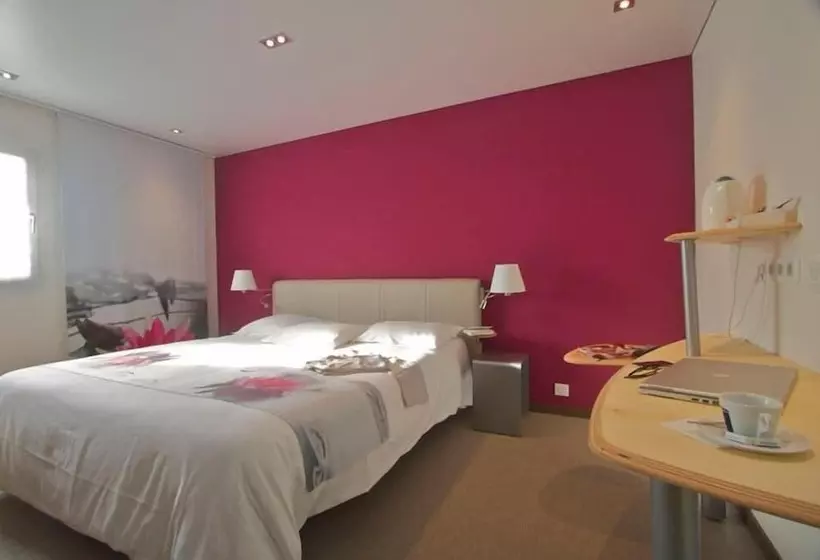 酒店 Novalis Quimperle