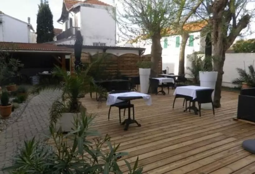 בית מלון כפרי Roc Hôtel