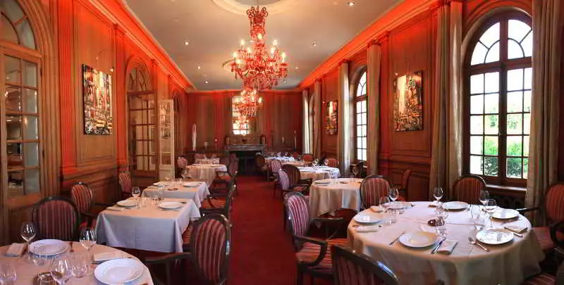 هتل The Originals Boutique, La Maison Rouge, Lens Ouest