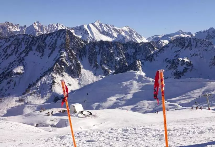 اقامتگاه Hôtel Résidence Le Lys