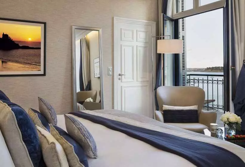 هتل Hôtel Barrière Le Grand Hôtel Dinard
