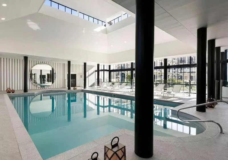 هتل Hôtel Barrière Le Grand Hôtel Dinard