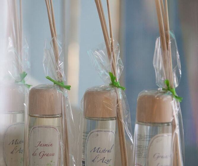 هتل Cannes Croisette