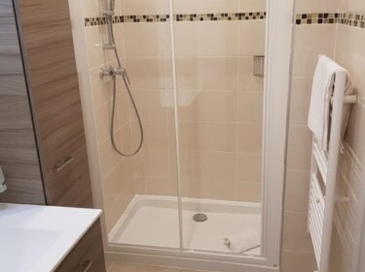 هتل Cannes Croisette