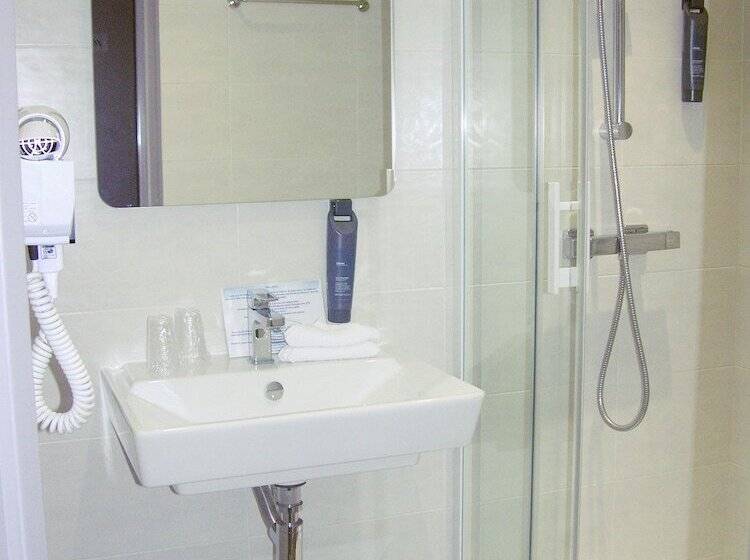 هتل Cannes Croisette