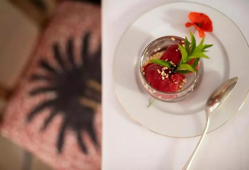 Отель Domaine La Gentilhommière