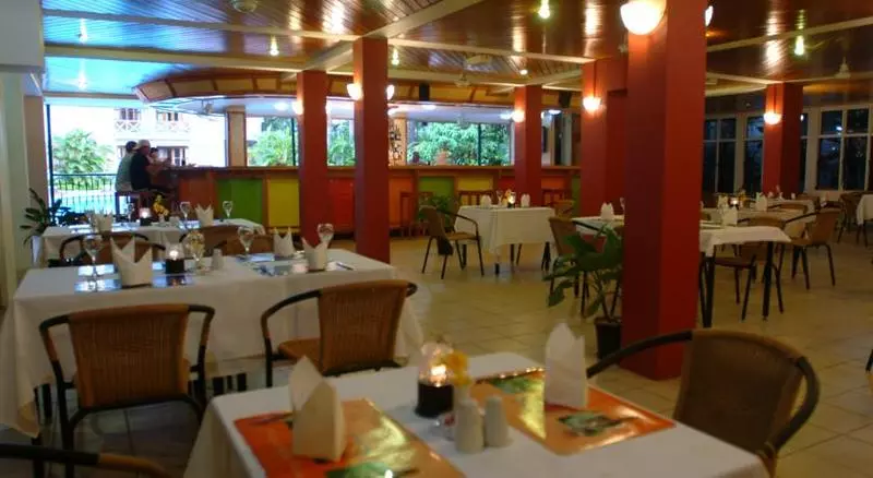 Hexagon International Hotel, Villas & Spa