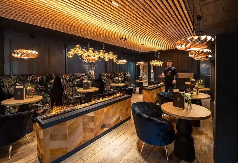 酒店 La Cheneaudière   Hôtel Spa   Relais & Châteaux