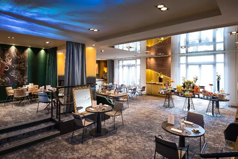 בית מלון כפרי Mgallery Le Louis Versailles Château