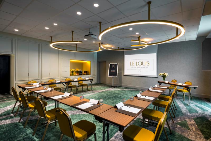 هتل Mgallery Le Louis Versailles Château