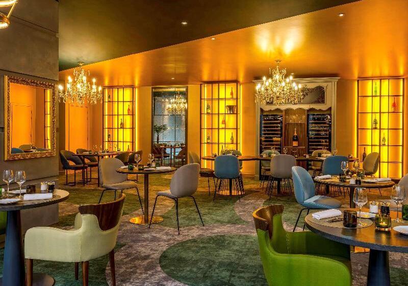 هتل Mgallery Le Louis Versailles Château