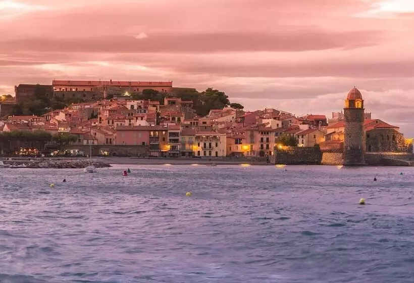 هتل Hôtel Triton