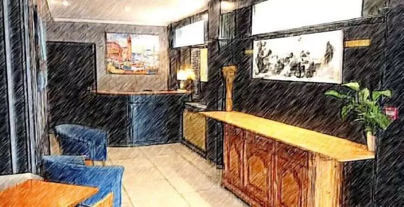 هتل Hôtel Triton