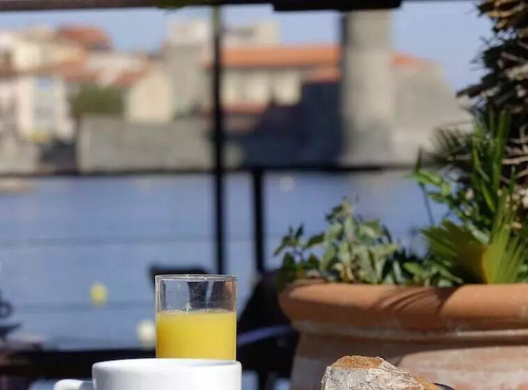 هتل Hôtel Triton